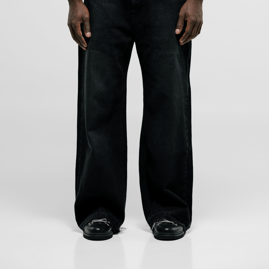 MONOIC TUTTO BENE I FLARED JEANS NEGRO DESGASTADO