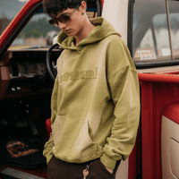 ASTRONOMIC CAN I GET A RIDE? WILD RIDE BUZO OVERSIZED VERDE