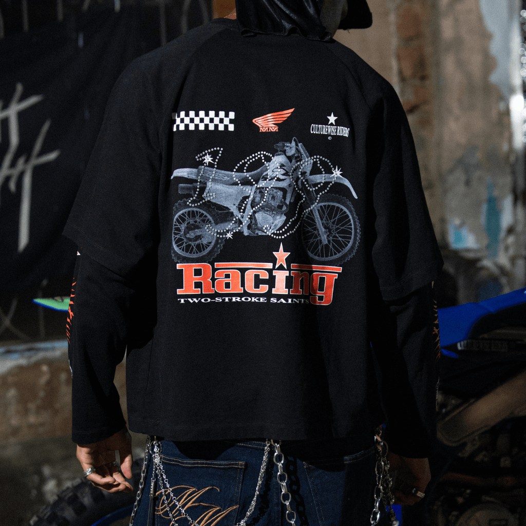 CULTUREWISE TWO STROKE SAINTS CAMISETA MANGA LARGA OVERSIZED RACING NEGRA