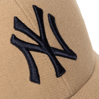 ´47 MVP MLB NY YANKEES GORRA AJUSTABLE BEIGE LOGO NEGRO