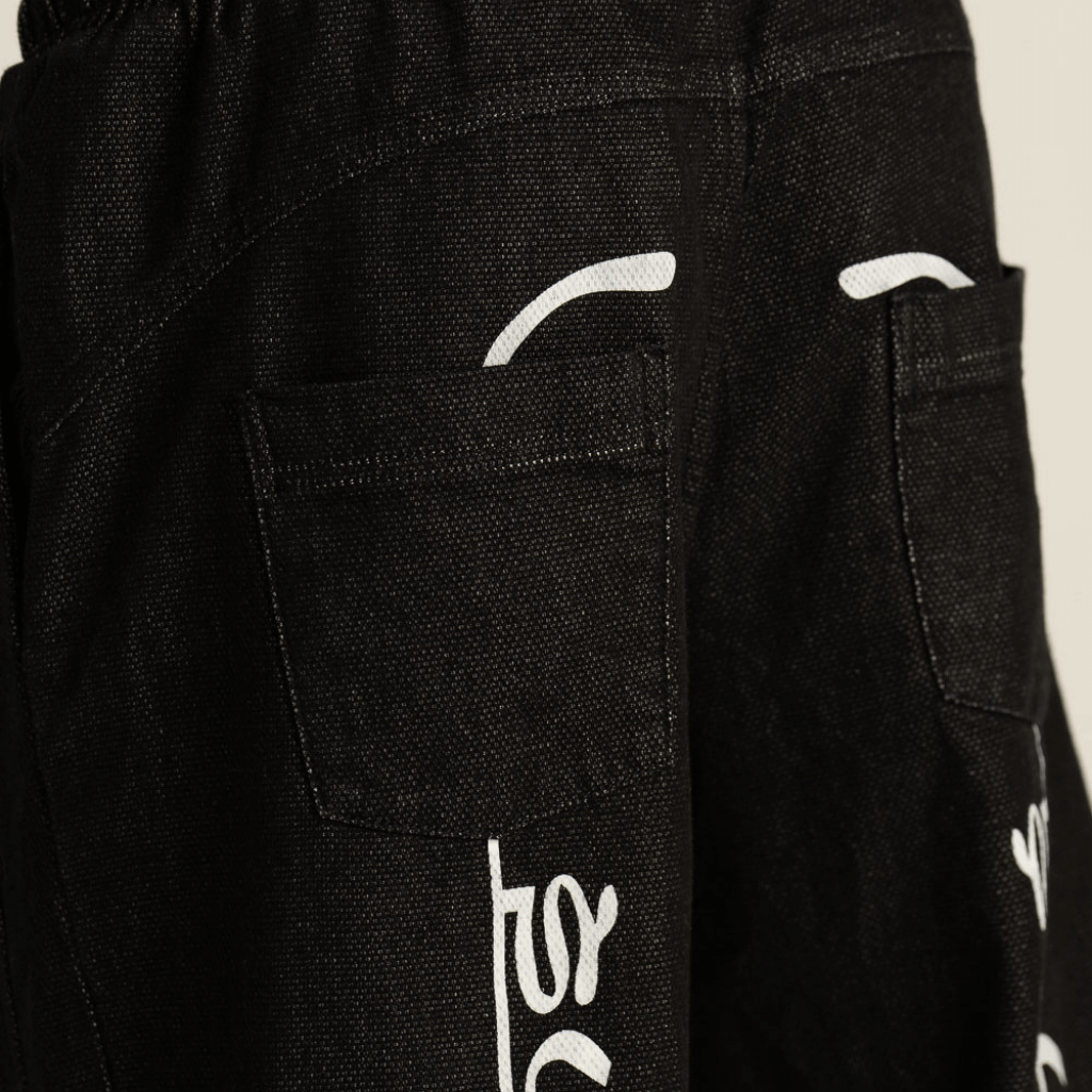 AP CROWN HIDDEN DEPTHS NOCTURNE PANTALON JOGGER REGULAR FIT NEGRO