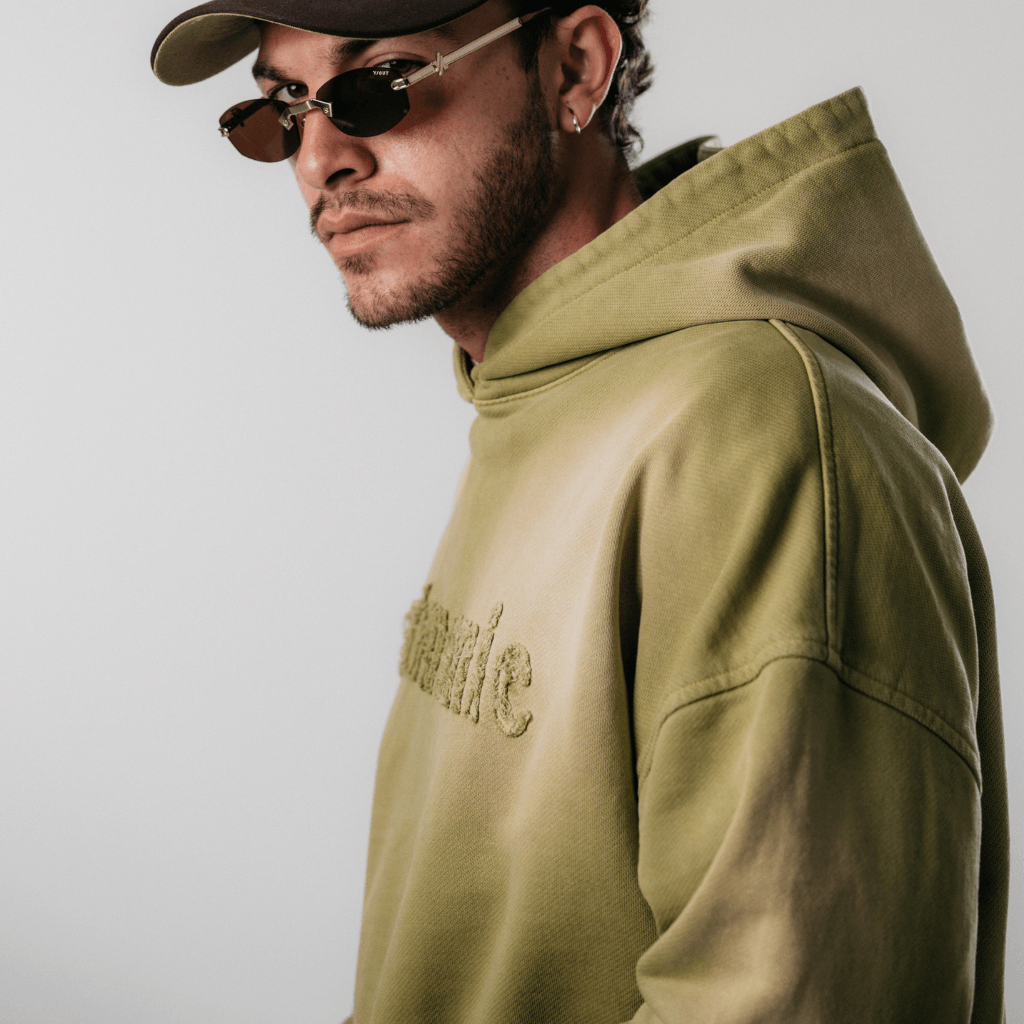 ASTRONOMIC CAN I GET A RIDE? WILD RIDE BUZO OVERSIZED VERDE