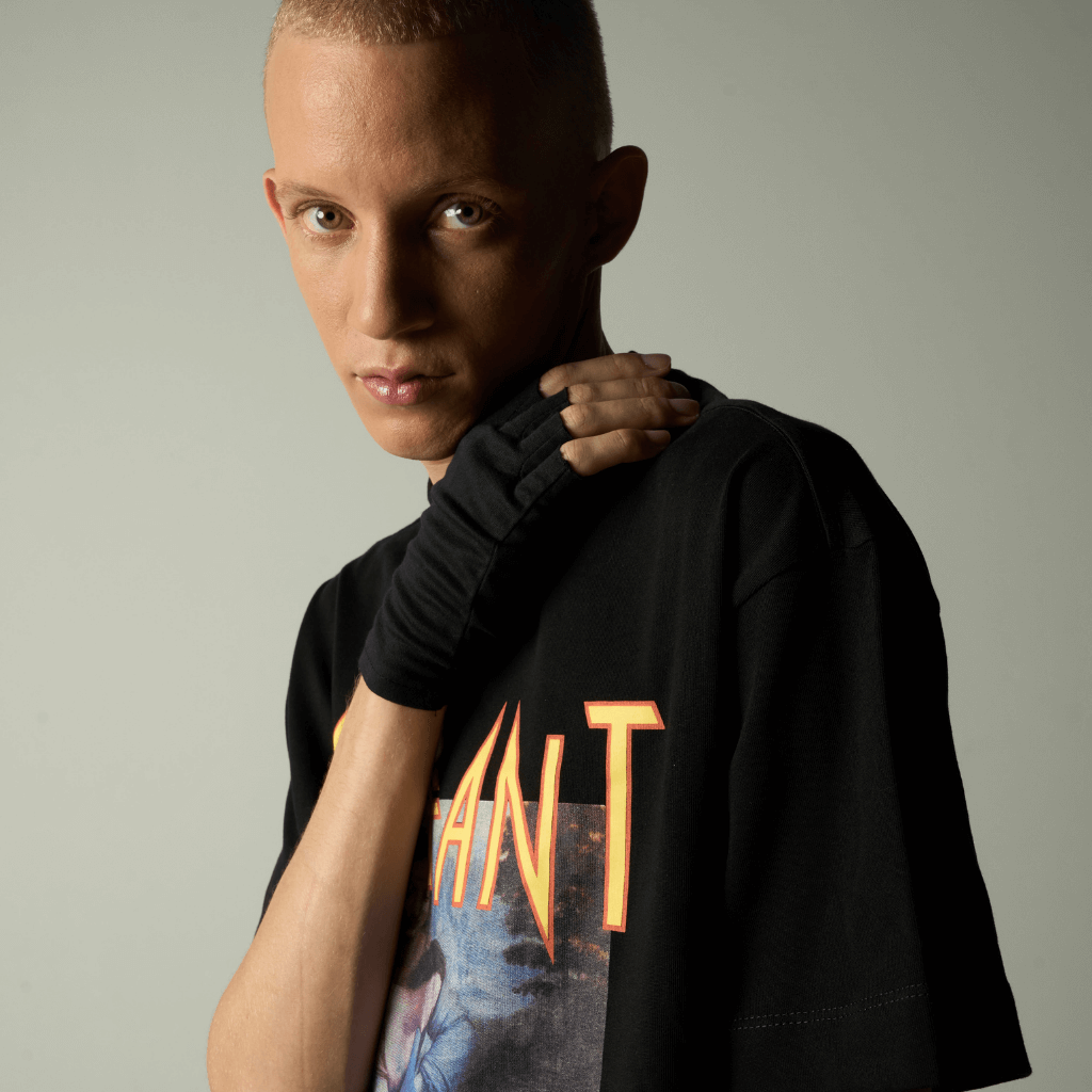 SINNERS FREE JESUS L'ENFANT TERRIBLE CAMISETA OVERSIZE NEGRA