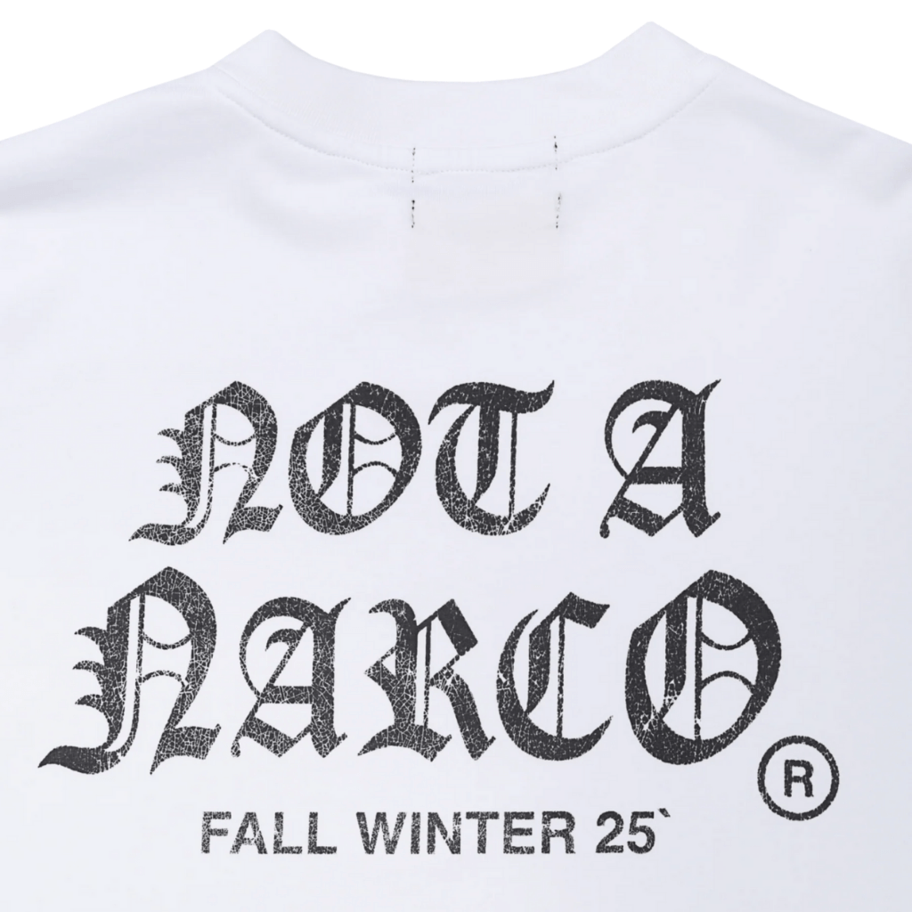 SINNERS NOT A NARCO FW25 CAMISETA BOXY BLANCA