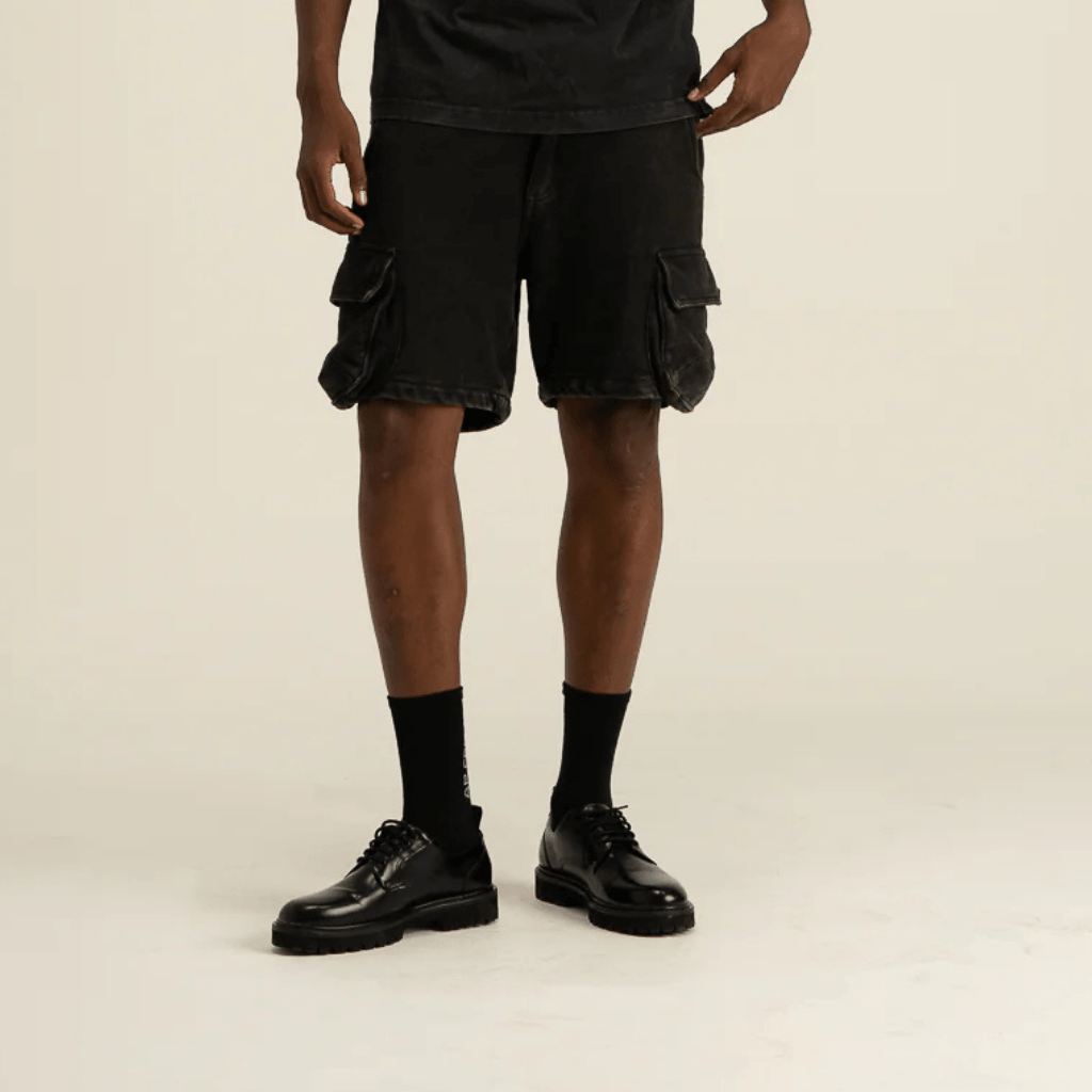 AP CROWN FIAT LUX SURSUM SHORT OVERSIZE NEGRO