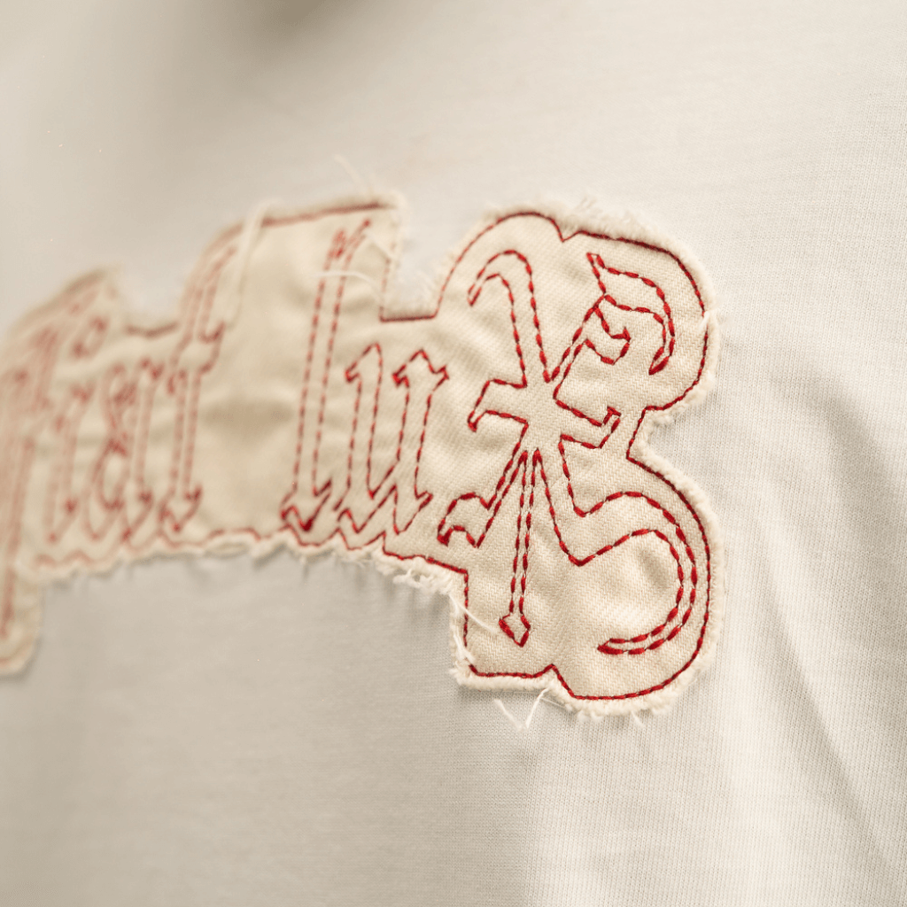 AP CROWN FIAT LUX RUBRA LUNETH CAMISETA OVERSIZE BEIGE