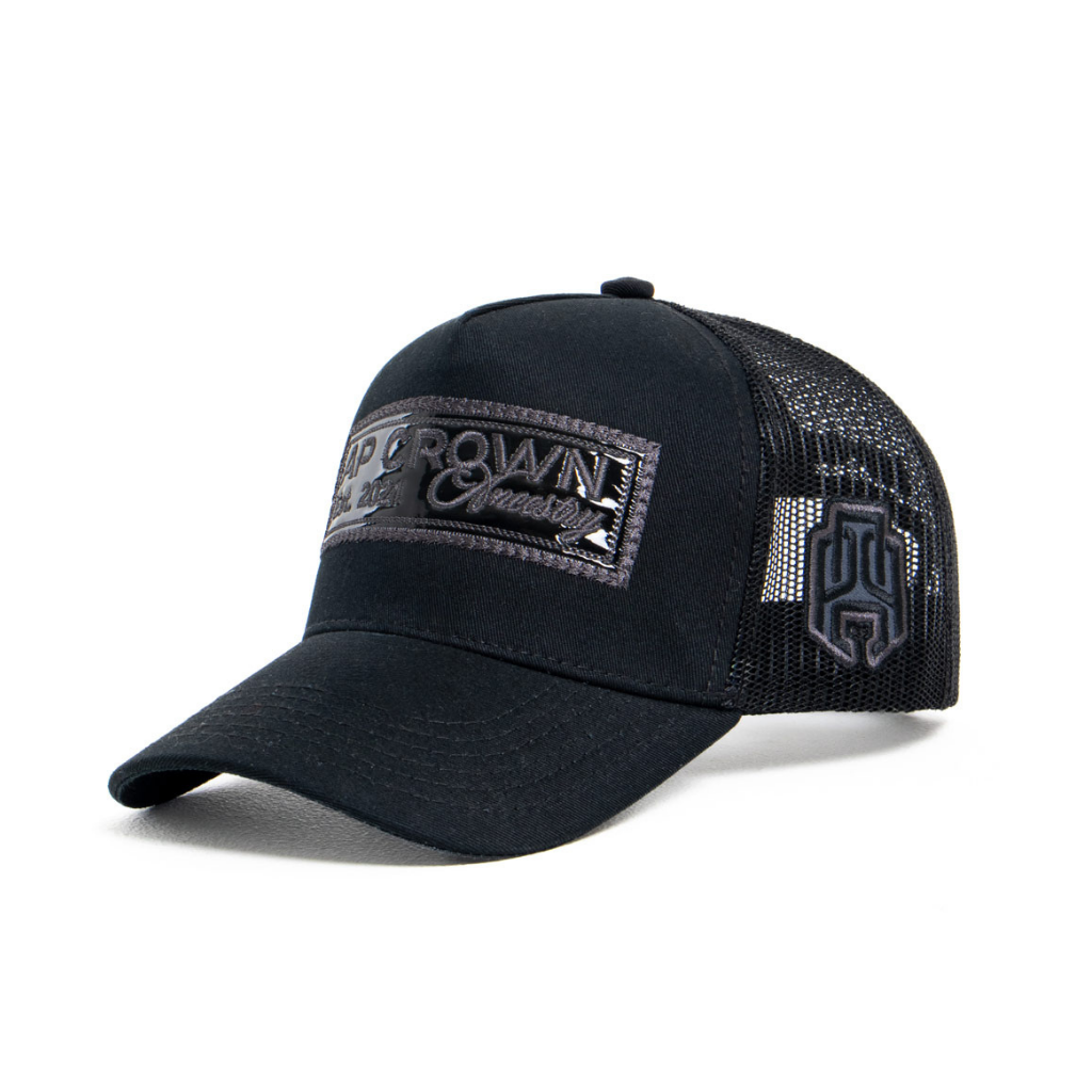 AP CROWN GODS LANGUAGE EVOQUE GORRA AJUSTABLE NEGRA