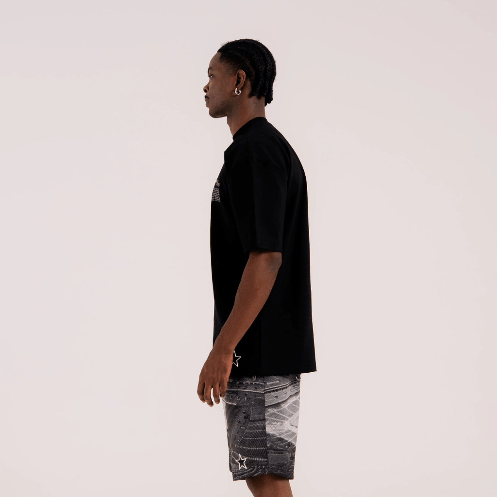 AURUM STARS I BLACK AURA CAMISETA OVERSIZE NEGRA