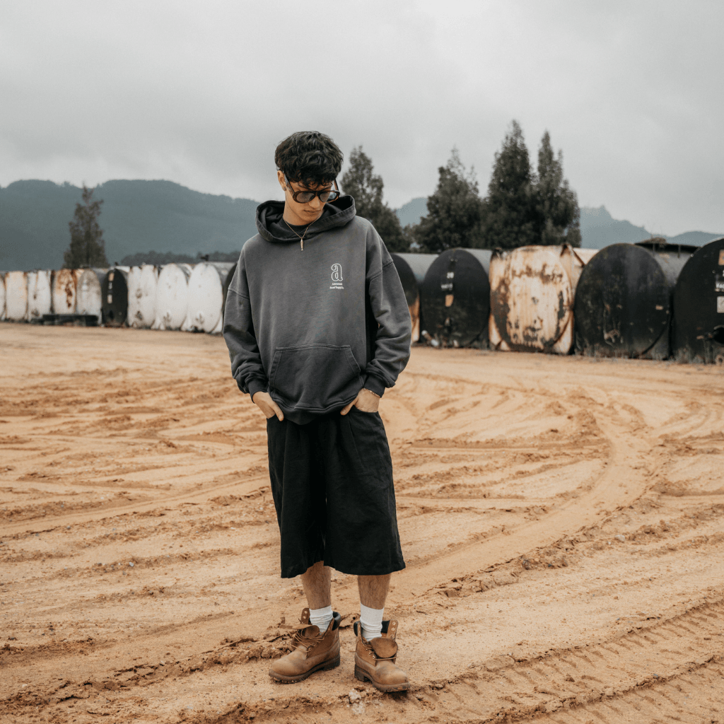 ASTRONOMIC CAN I GET A RIDE? ROAD SUPPLY BUZO OVERSIZED GRIS