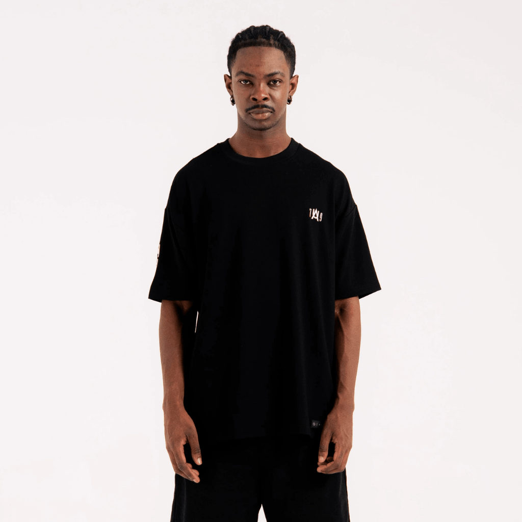 AURUM STARS I BLACK STARDUST CAMISETA OVERSIZE NEGRA