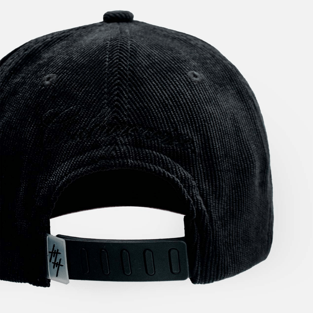 CULTURE WISE KONBINI GORRA AJUSTABLE NEGRA CORDUROY CLASSIC