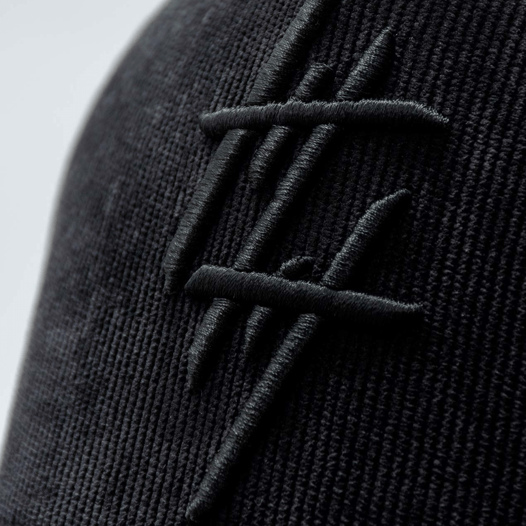 CULTURE WISE KONBINI GORRA AJUSTABLE NEGRA CORDUROY CLASSIC