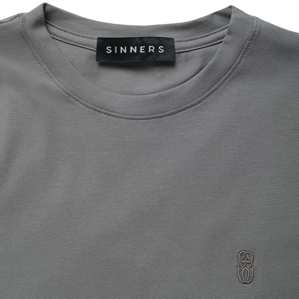 SINNERS PRIMAVERA 26 MONOGRAM CAMISETA SLIM GRIS
