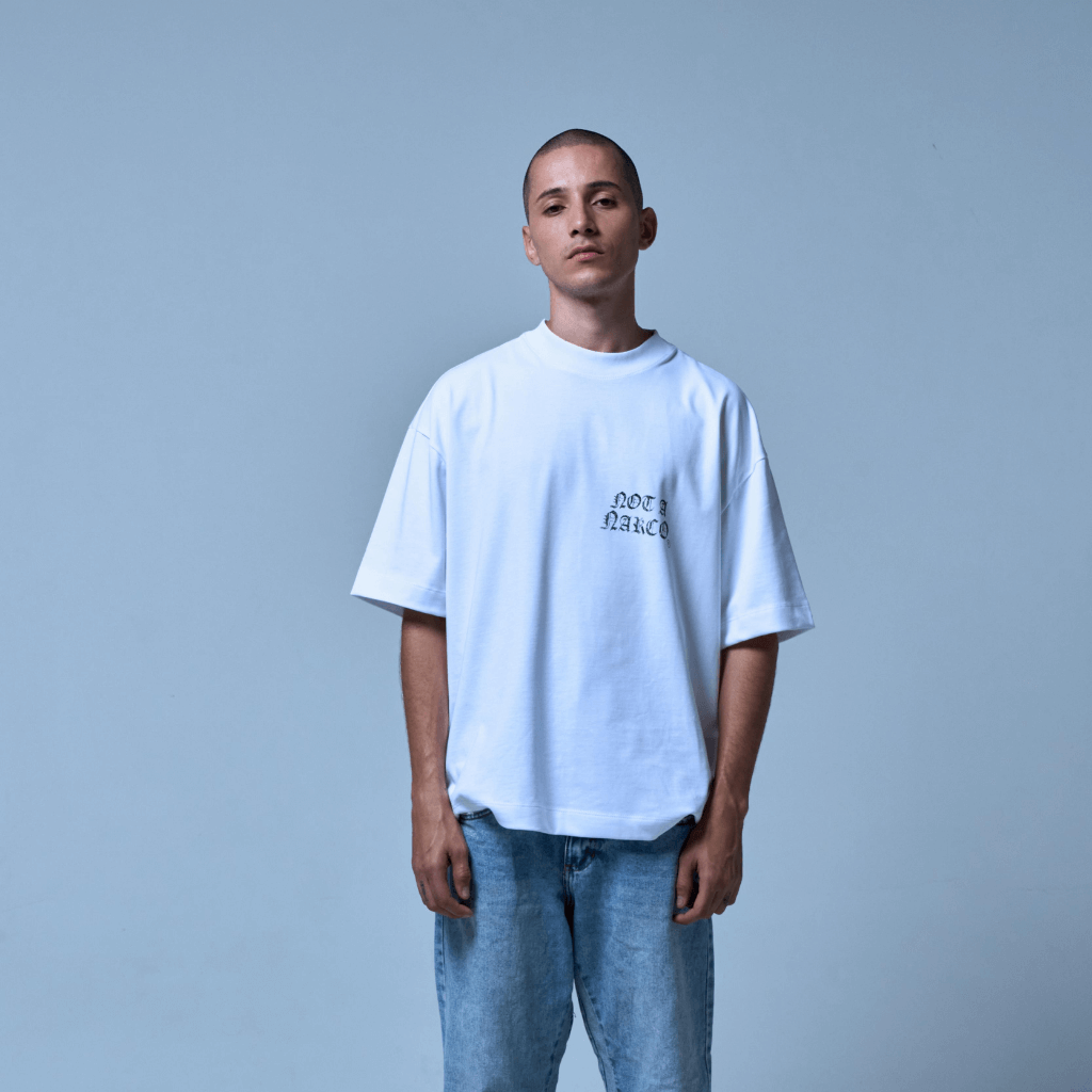 SINNERS NOT A NARCO FW25 CAMISETA BOXY BLANCA