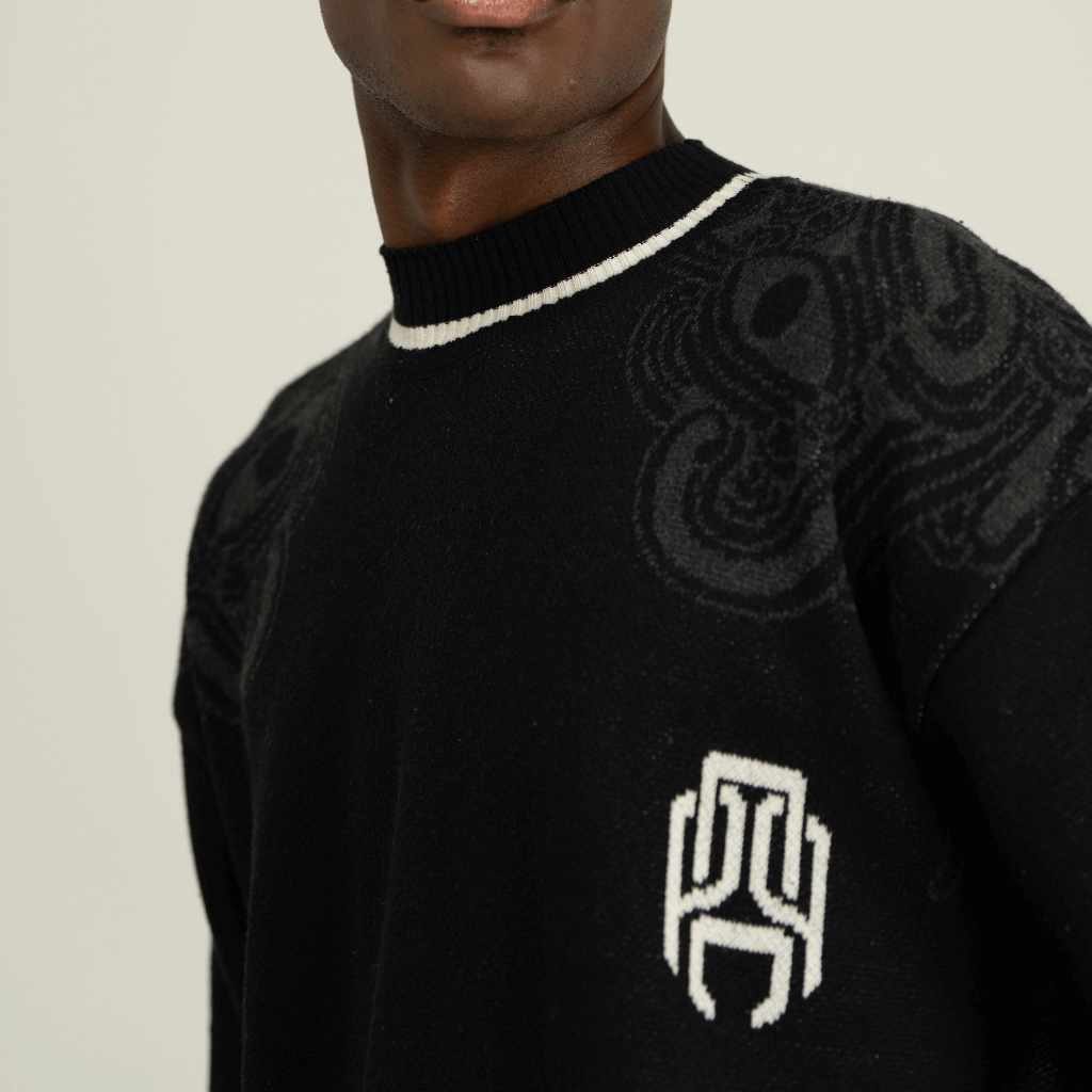 AP CROWN HILOS SAGRADOS ZOHA CAMISETA REGULAR NEGRA