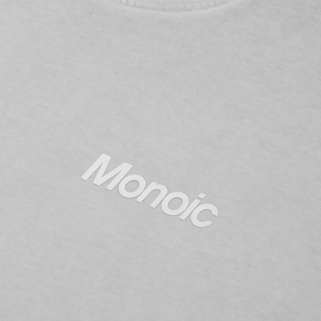 MONOIC TIMELESS V2 CAMISETA LOGO OVERSIZED GRIS DESGASTADO
