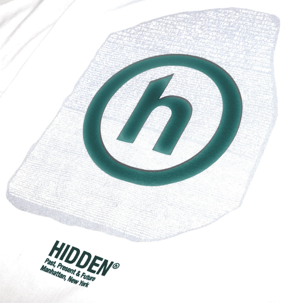 HIDDEN LOST TABLE CAMISETA BLANCA