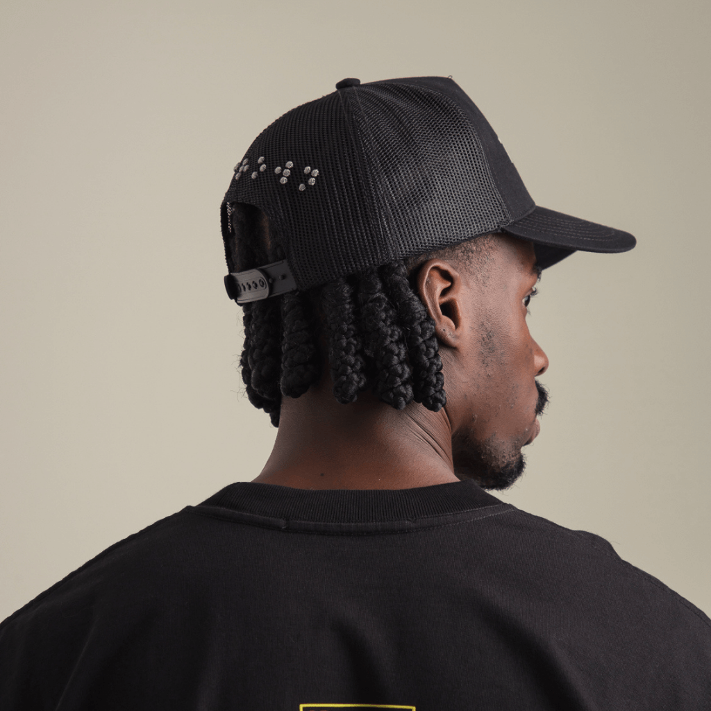 AP CROWN SIGNAL GORRA AJUSTABLE SIETE BLACK TRUCKER NEGRO