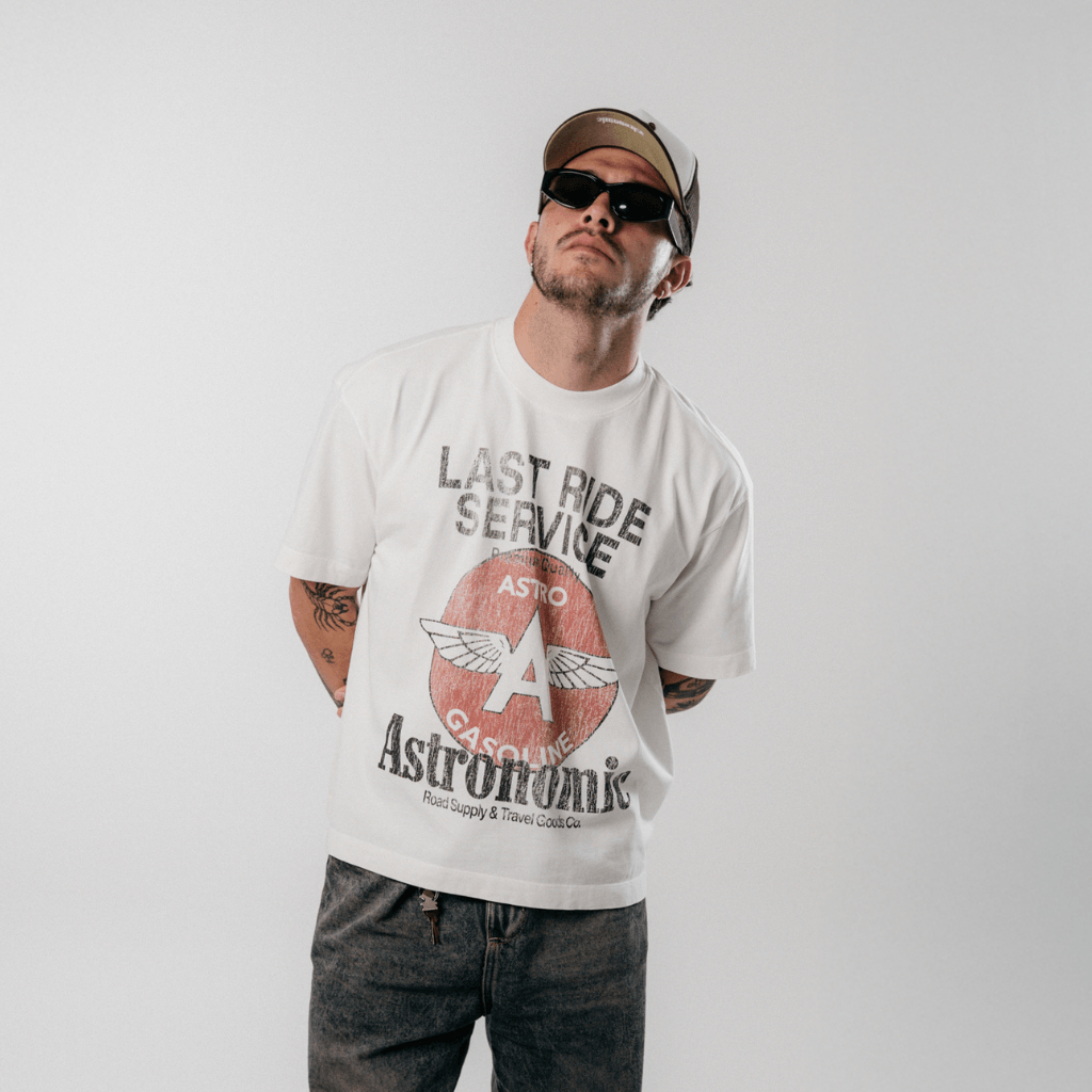 ASTRONOMIC CAN I GET A RIDE? GASOLINE CAMISETA OVERSIZED BLANCA