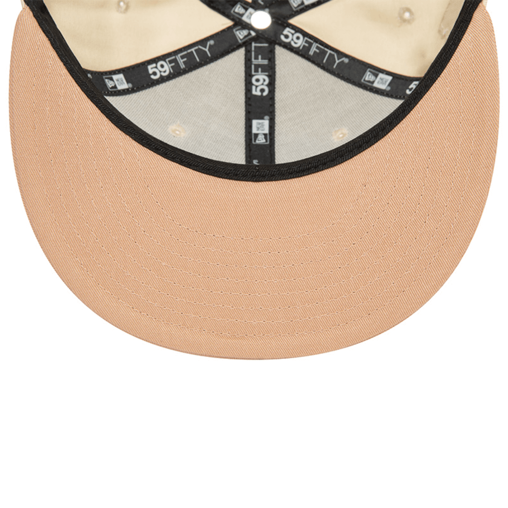 NEW ERA 59FIFTY MLB NEW YORK YANKEES SIDE PATCH GORRA CERRADA BEIGE