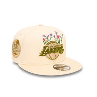 NEW ERA 9FIFTY NBA LOS ANGELES LAKERS SEASONAL FLOWER COLLECTION GORRA AJUSTABLE BEIGE