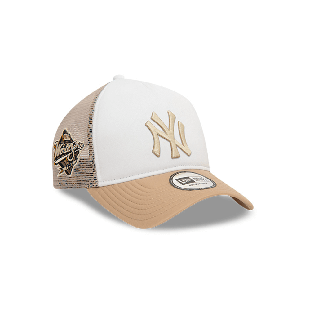 NEW ERA 9FORTY A FRAME NY YANKEES WORLD SERIES GORRA CAMIONERA AJUSTABLE BEIGE / BLANCO