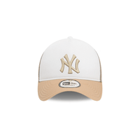 NEW ERA 9FORTY A FRAME NY YANKEES WORLD SERIES GORRA CAMIONERA AJUSTABLE BEIGE / BLANCO