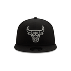 NEW ERA 9FIFTY NBA CHICAGO BULLS METALLIC OUTLINE GORRA AJUSTABLE NEGRA