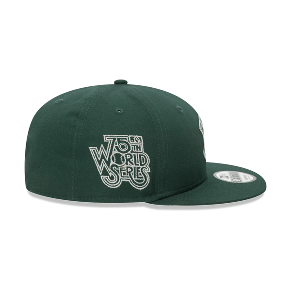 NEW ERA 9FIFTY MLB NEW YORK YANKEES METALLIC OUTLINE GORRA AJUSTABLE VERDE