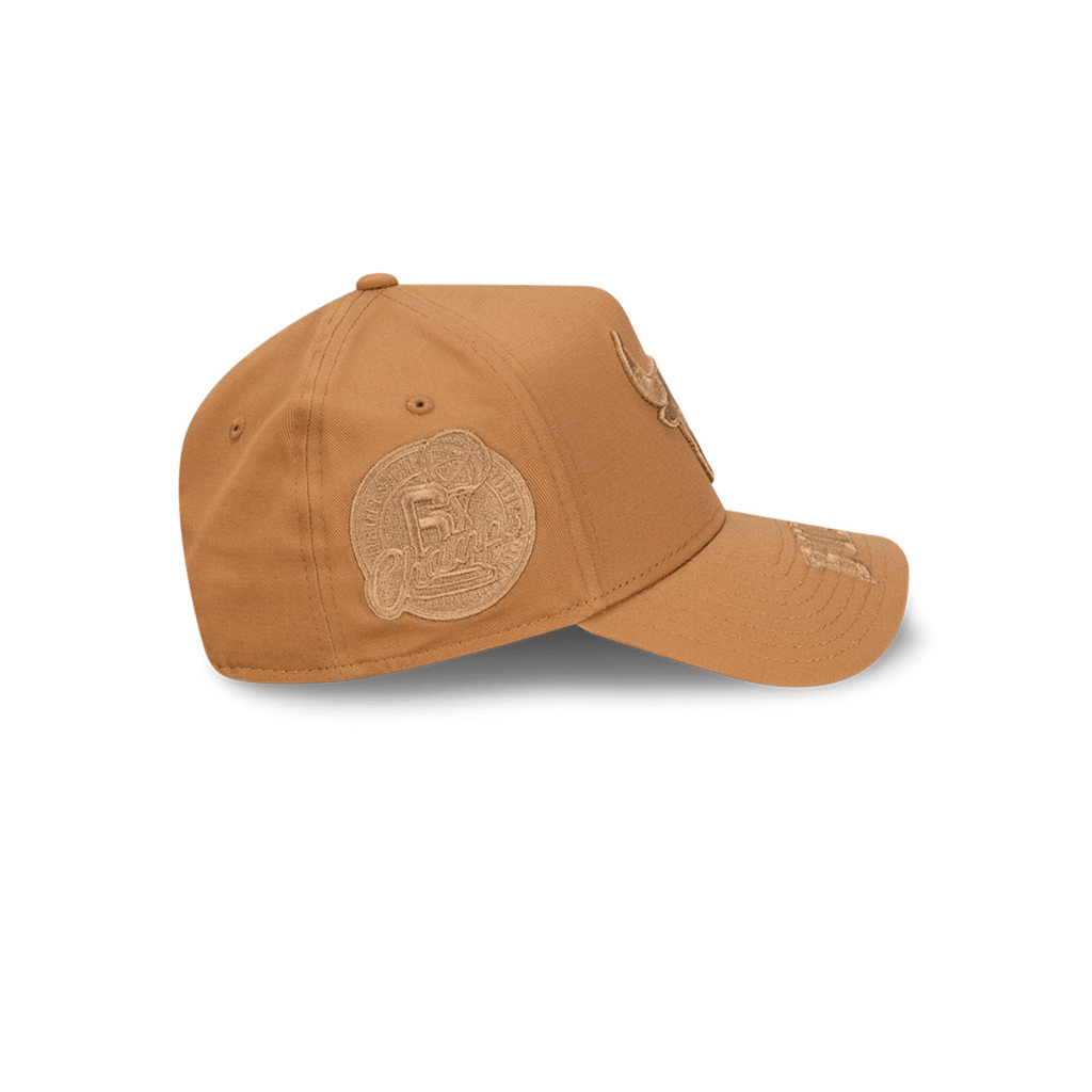 NEW ERA 9FORTY MLB CHICAGO BULLS TONAL GORRA AJUSTABLE BEIGE