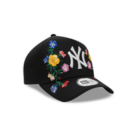 NEW ERA 9FORTY E FRAME MLB NEW YORK YANKEES FLORAL FRONT COLLECTION GORRA AJUSTABLE NEGRA