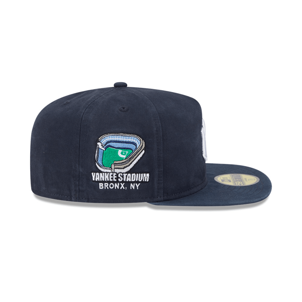 NEW ERA 59FIFTY MLB NEW YORK YANKEES CHAMPIONSHIP SIDE FLAG GORRA CERRADA AZUL