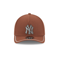 NEW ERA 9FORTY M-CROWN MLB NEW YORK YANKEES MOTORSPORT GORRA AJUSTABLE CAFE