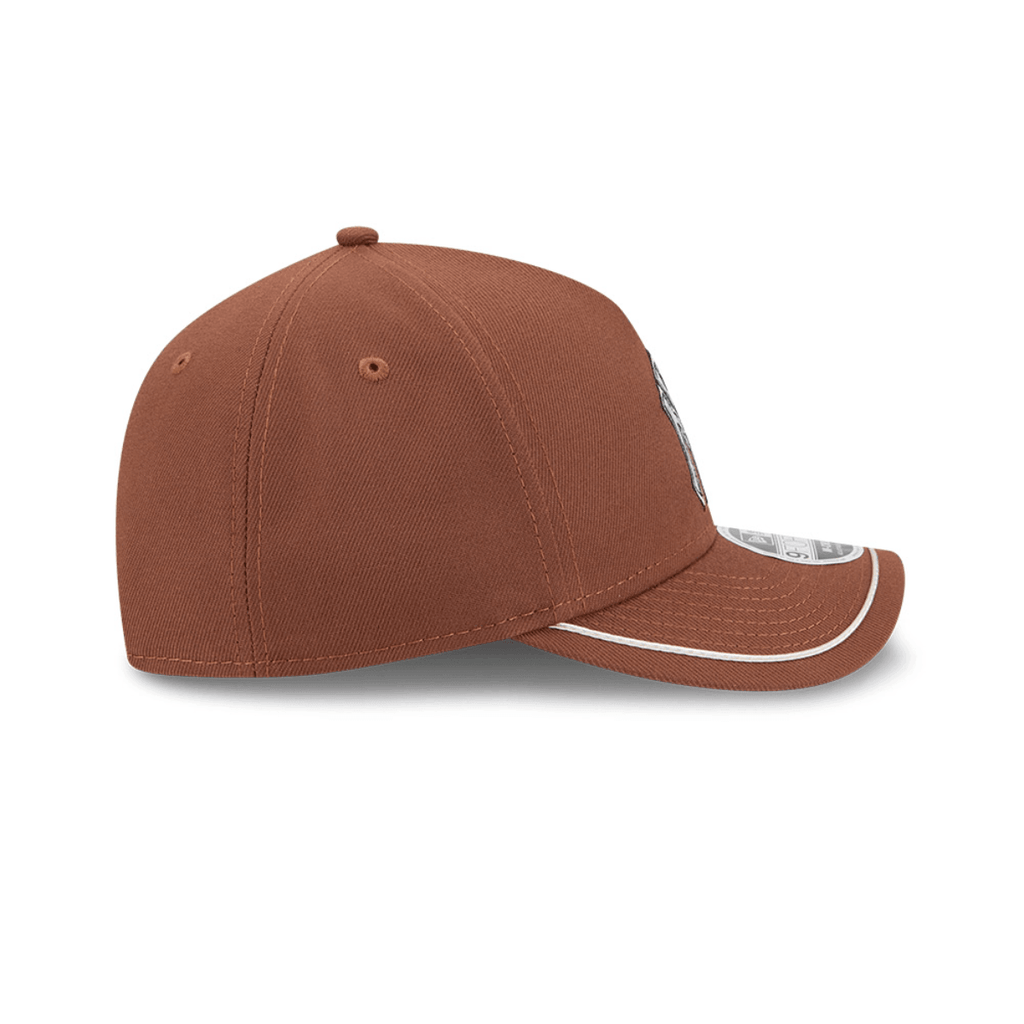 NEW ERA 9FORTY M-CROWN MLB NEW YORK YANKEES MOTORSPORT GORRA AJUSTABLE CAFE