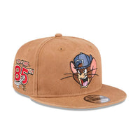 NEW ERA 9FIFTY ENTRETENIMIENTO TOM & JERRY NA ECOM CUSTOMS JANUARY GORRA AJUSTABLE BEIGE