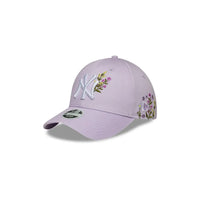 NEW ERA 9FORTY MLB NEW YORK YANKEES FLORAL GORRA AJUSTABLE MORADO