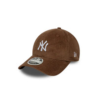 NEW ERA 9FORTY MLB NEW YORK YANKEES CORD GORRA AJUSTABLE CAFE