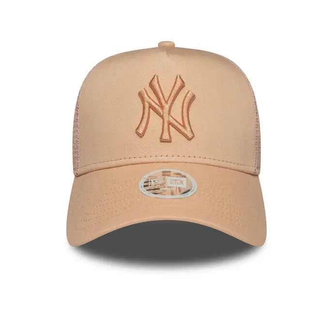NEW ERA 9FORTY MLB NEW YORK YANKEES LEAGUE ESSENTIALS GORRA TRUCKER AJUSTABLE ROSA