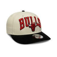 NEW ERA 9FIFTY NBA CHICAGO BULLS CORD VISOR GORRA AJUSTABLE BEIGE