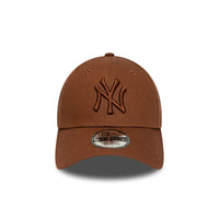 NEW ERA 9FORTY MLB NEW YORK YANKEES LEAGUE ESSENTIALS GORRA AJUSTABLE CAFE