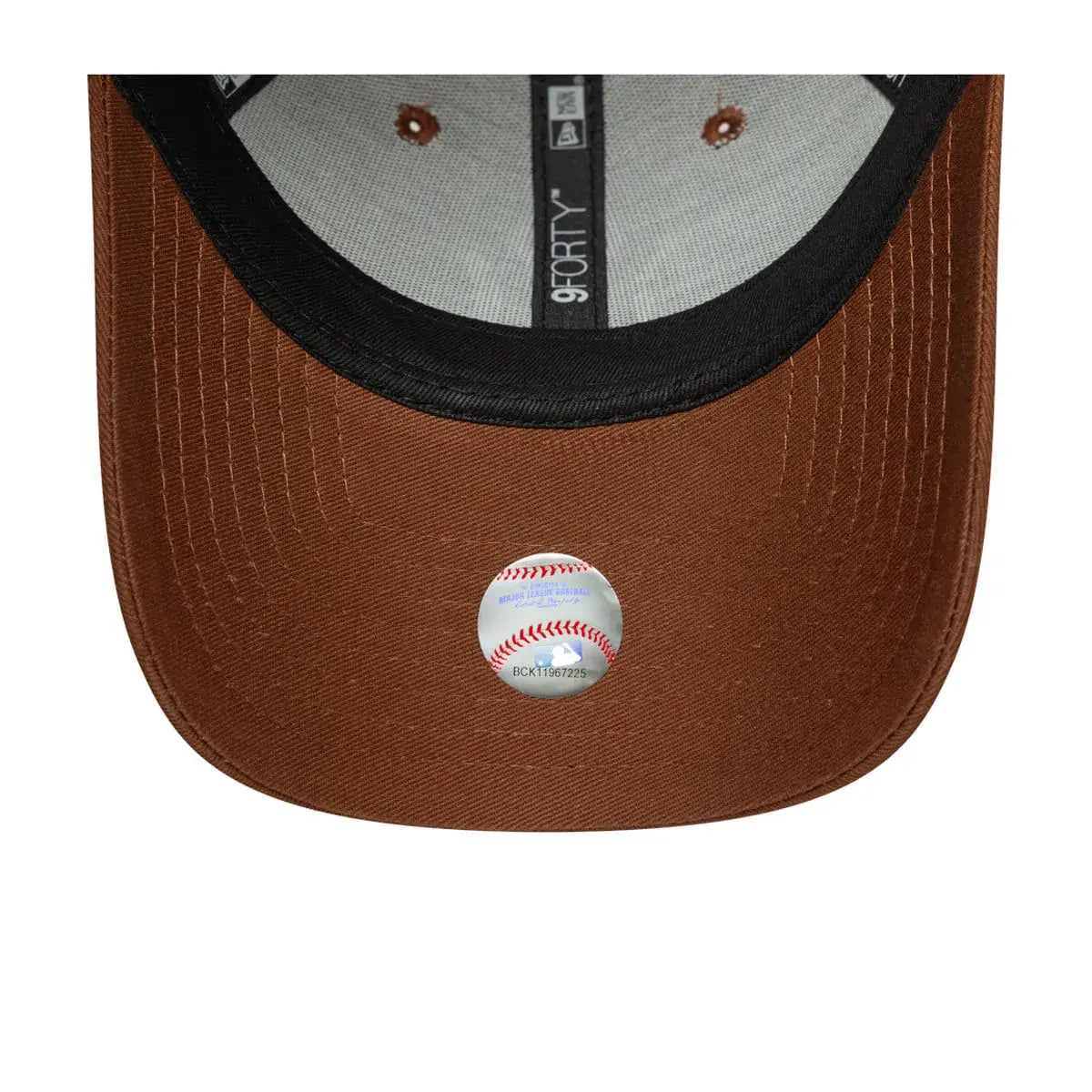 NEW ERA 9FORTY MLB NEW YORK YANKEES LEAGUE ESSENTIALS GORRA AJUSTABLE CAFE