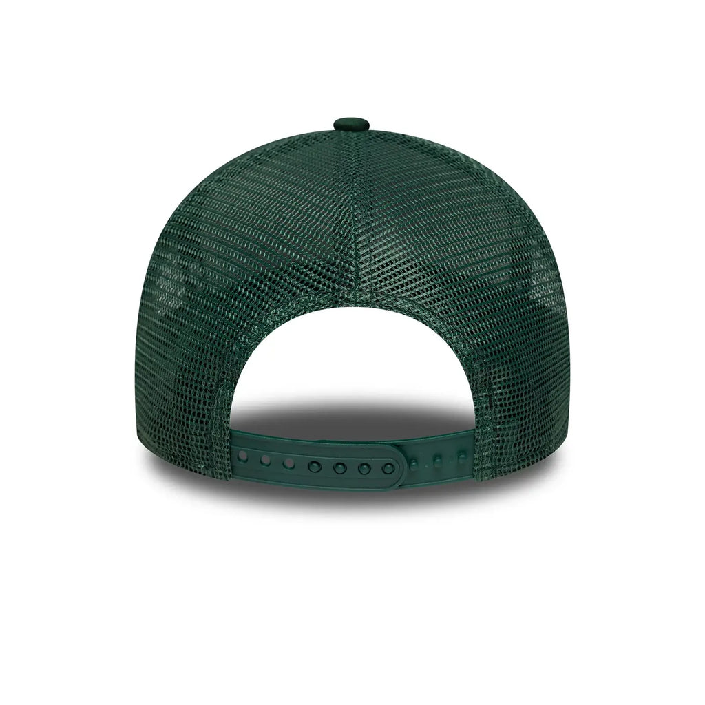 NEW ERA 9FORTY MLB NEW YORK YANKEES LEAGUE ESSENTIALS GORRA TRUCKER AJUSTABLE VERDE