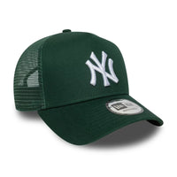 NEW ERA 9FORTY MLB NEW YORK YANKEES LEAGUE ESSENTIALS GORRA TRUCKER AJUSTABLE VERDE