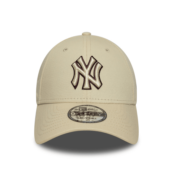NEW ERA 9FORTY M-CROWN MLB NEW YORK YANKEES OUTLINE LOGO GORRA AJUSTABLE BEIGE