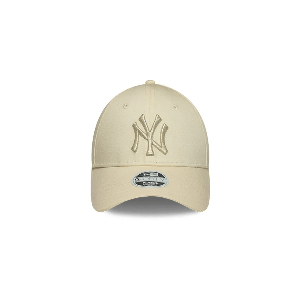 NEW ERA 9FORTY MLB NEW YORK YANKEES METALLIC LOGO GORRA AJUSTABLE BEIGE