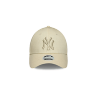 NEW ERA 9FORTY MLB NEW YORK YANKEES METALLIC LOGO GORRA AJUSTABLE BEIGE