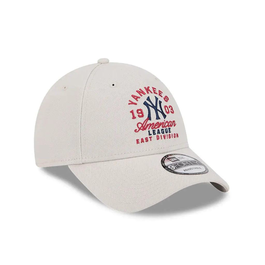NEW ERA 9FORTY MLB NEW YORK YANKEES ARCH GORRA AJUSTABLE BEIGE