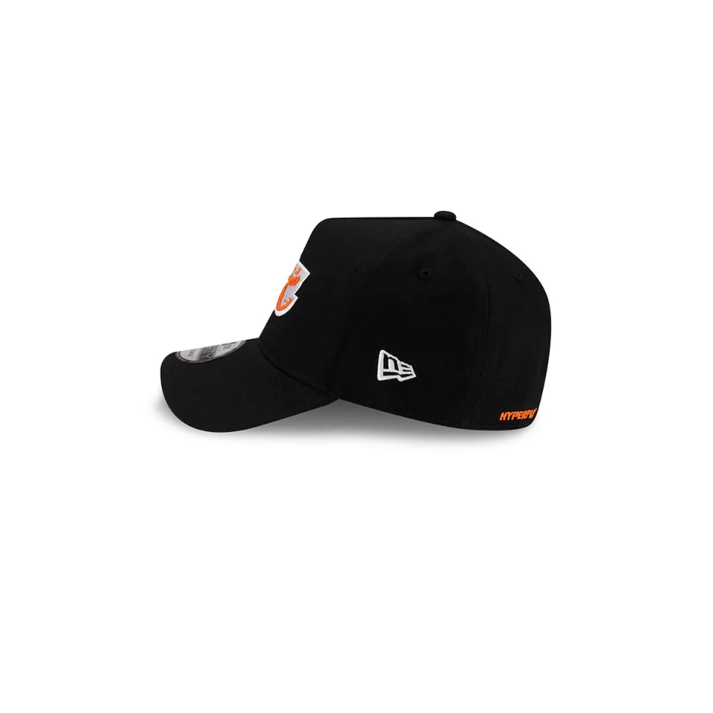 NEW ERA 9FORTY A-FRAME NBA LOS ANGELES LAKERS HYPERFLY KATAKANA GORRA AJUSTABLE NEGRA