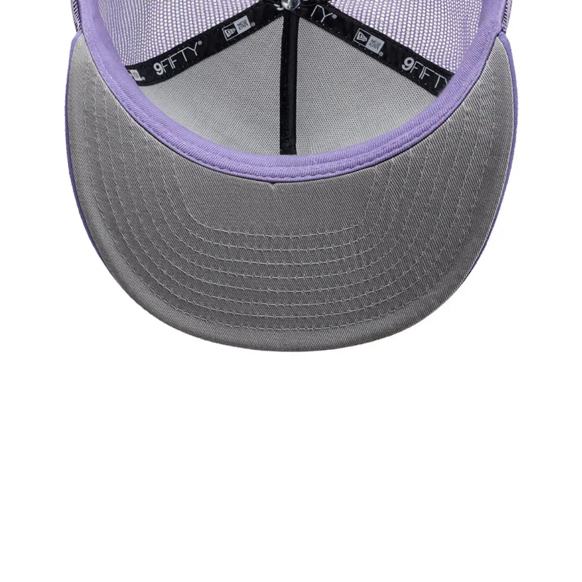NEW ERA 9FIFTY ENTRETENIMIENTO LOONEY TUNES NA ECOM CUSTOMS JUNE GORRA AJUSTABLE MORADO