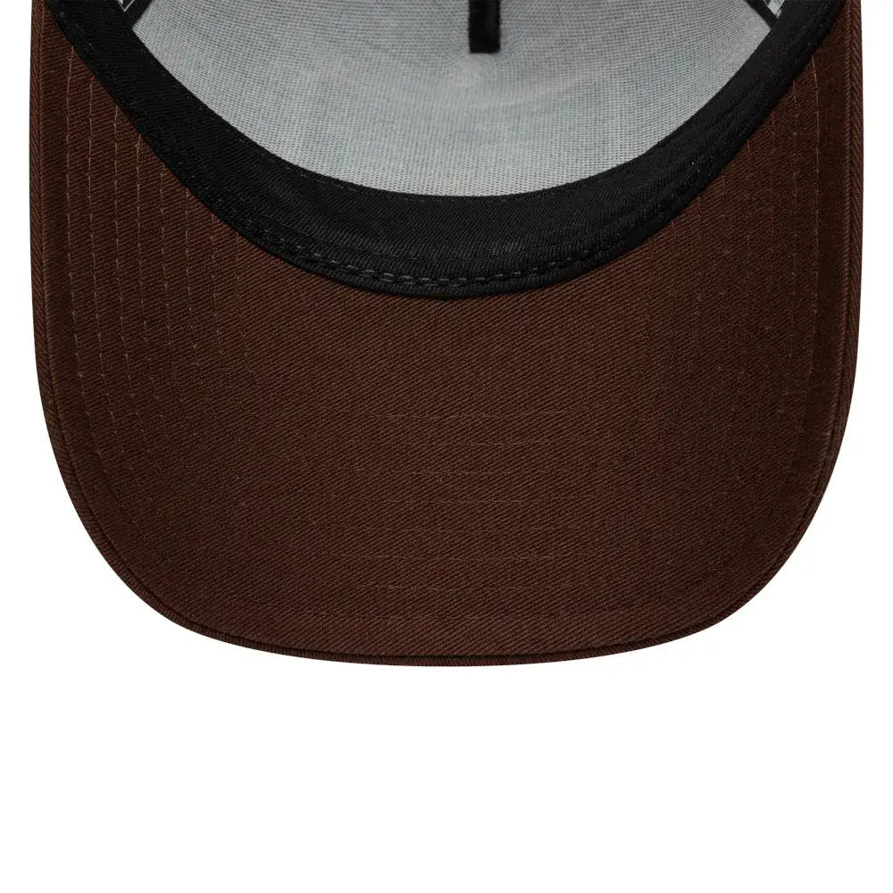 NEW ERA 9FORTY TRUCKER NE NEW ERA NE PATCH GORRA AJUSTABLE CAFE